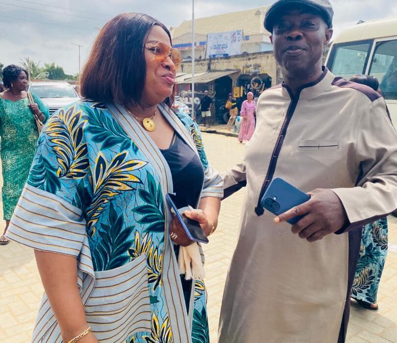 Commissioning of nearly 1km road & solar power streetlights installation at Mosholashi street in Ejigbo